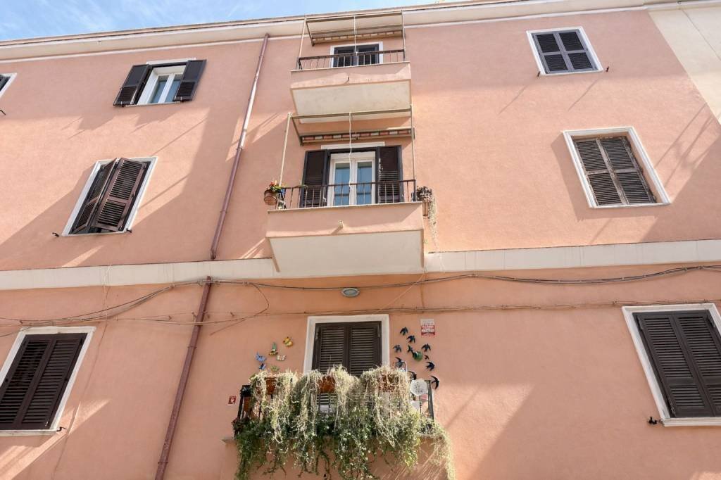 Facciata - Trilocale via Adua, 8, Anzio - foto 1