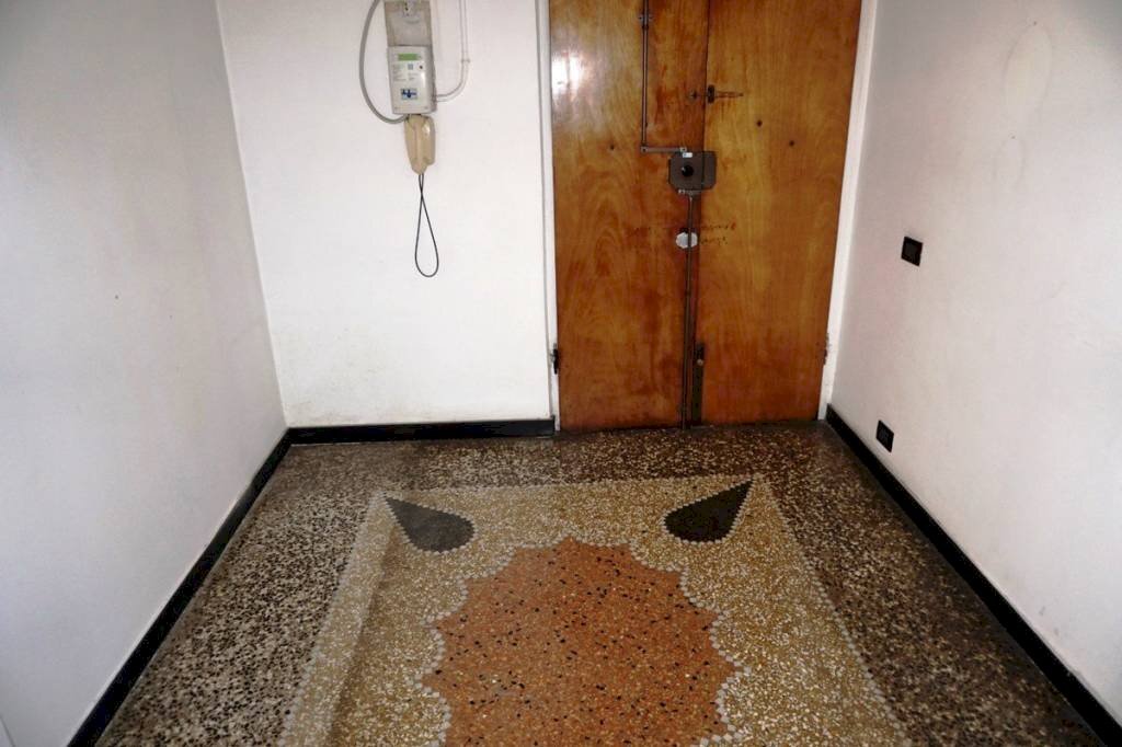 Ingresso - Trilocale via Antonio Cantore, Genova (zona Sampierdarena) - foto 2