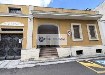 Foto 1 - Villa Via Alessandro Manzoni
 
5, Parabita - foto 1