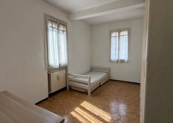 Camera da letto - Quadrilocale via Carlo Zucchi, Modena (zona Circoscrizione 1) - foto 20