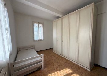 Camera da letto - Quadrilocale via Carlo Zucchi, Modena (zona Circoscrizione 1) - foto 22