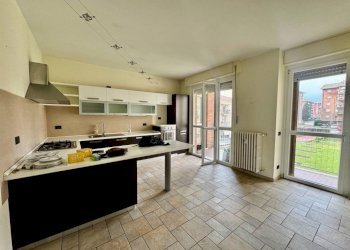 Cucina - Appartamento via Piemonte, 23, Biella - foto 14