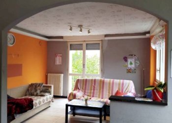 Salone - Appartamento via Balzarini, Faedo Valtellino - foto 1