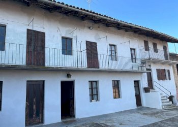 Facciata - Rustico Cisterna d'Asti - foto 3