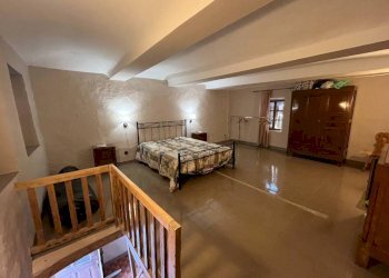 Camera da letto - Rustico Cisterna d'Asti - foto 11