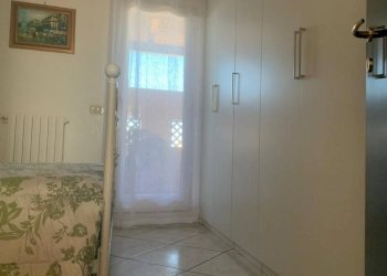 Camera da letto - Bilocale via Riccardo Zandonai, 25, Bari (zona Fesca) - foto 8