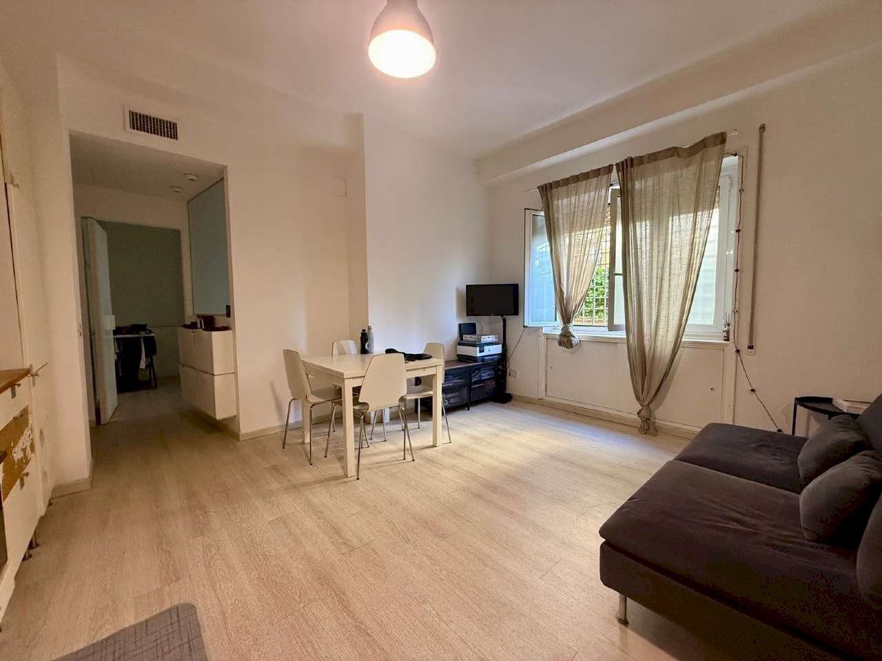 Soggiorno 1. - Bilocale via Del Casaletto, Roma - foto 1