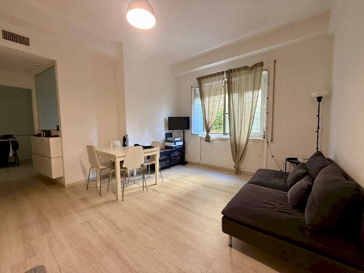 Soggiorno 2. - Bilocale via Del Casaletto, Roma - foto 2