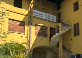 Facciata - Casa indipendente via Camillo Benso di Cavour, 21, Strambino - foto 1