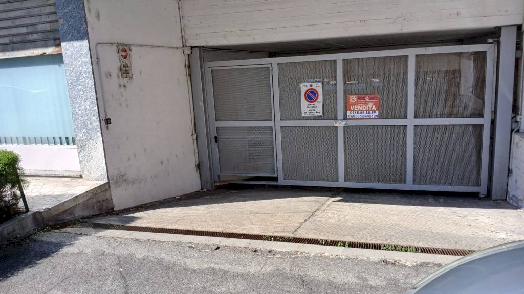 Posto macchina - Box via Cesare Battisti, Aosta - foto 1