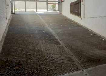 Interno non residenziale - Box via Cesare Battisti, Aosta - foto 2