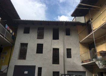 Facciata - Box vicolo Giordano, 8, Ivrea - foto 4