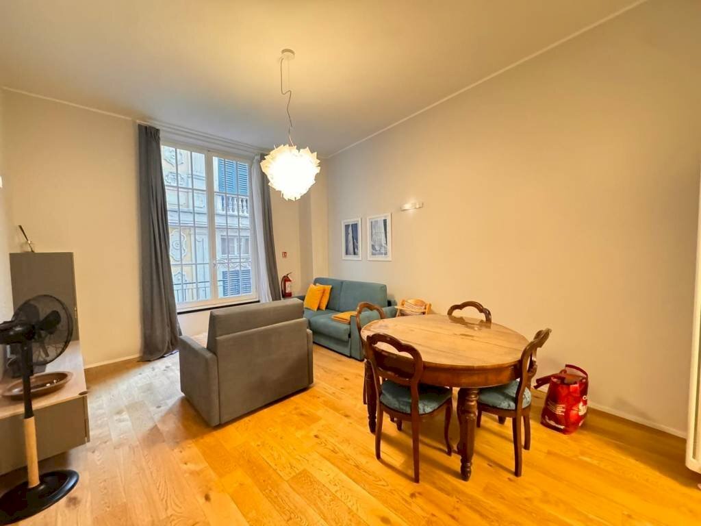 Salone - Appartamento vico di Pellicceria, Genova (zona Centro Storico) - foto 2