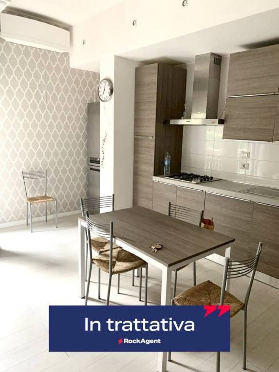 Cucina - Trilocale via Breguzzo, 5, Milano - foto 2