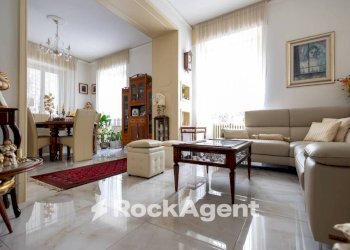 Salone - Quadrilocale via Aldo Barbaro, 30, Catanzaro - foto 3