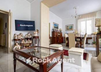 Salone - Quadrilocale via Aldo Barbaro, 30, Catanzaro - foto 6