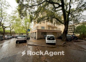 Posto macchina - Appartamento viale Adua, 42, Sassari - foto 15