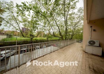 Terrazzo - Appartamento viale Adua, 42, Sassari - foto 10