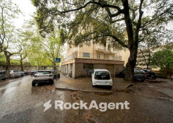 Posto macchina - Appartamento viale Adua, 42, Sassari - foto 15