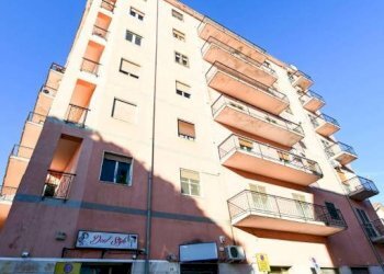 Facciata - Quadrilocale via Bambinello Gesù, 24, Catanzaro - foto 30