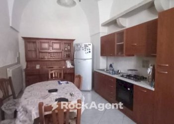 Cucina - Casa indipendente via Giacosa, 24, Cutrofiano - foto 9