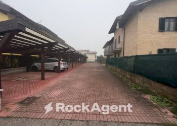 Posto macchina - Appartamento via F. lli Bandiera, Giussago - foto 14