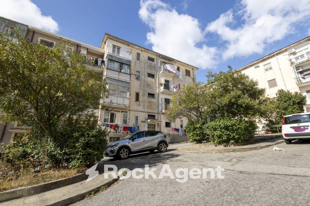 Facciata - Two-room apartment piazza Pitagora, Catanzaro - photo 2