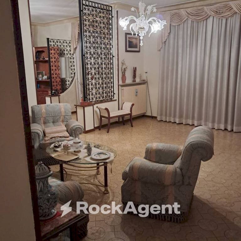 Salone - Villa via Colonna Marina, 47, Pegognaga - foto 3