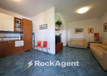 Salone - Villa via di Torre Testa, Brindisi - foto 3