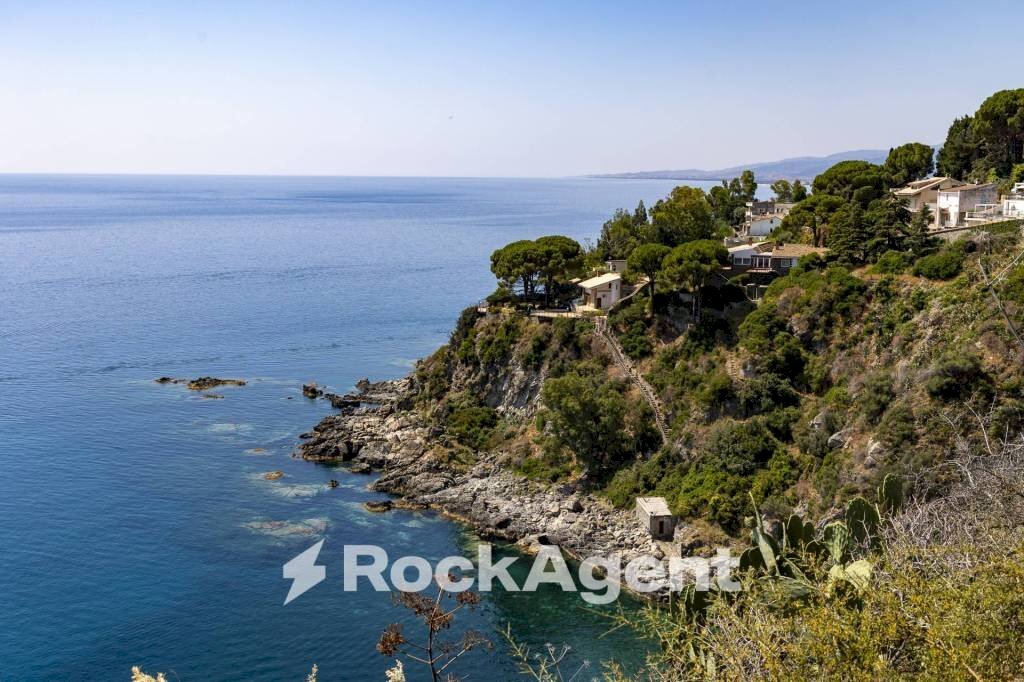 Vista - Quadrilocale via San Martino, Stalettì - foto 3