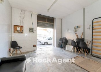 Interno non residenziale - Negozio via Mogadiscio, 25, Catania - foto 2