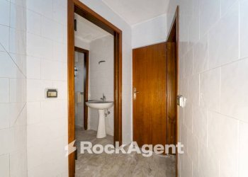 Bagno - Negozio via Mogadiscio, 25, Catania - foto 6