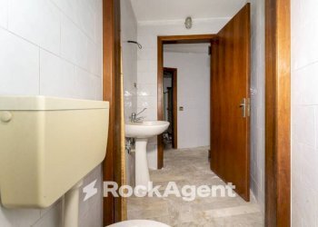 Bagno - Negozio via Mogadiscio, 25, Catania - foto 9