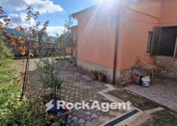 Giardino - Villa via Palmente, 42, Rogliano - foto 30