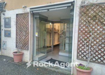 Facciata - Shop via Giovanni de Calvi, 39, Roma - photo 1