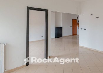 Cucina - Appartamento via Pietro Micca, 3, Asti - foto 3