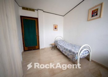 Camera da letto - Appartamento via Giovanni Amendola, 53, Sassari - foto 6