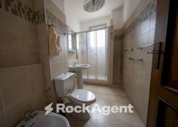 Bagno - Appartamento via Giovanni Amendola, 53, Sassari - foto 14