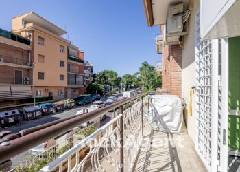 Balcone - Appartamento via dei Durantini, 221, Roma - foto 13