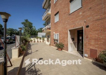 Cortile interno - Appartamento via dei Durantini, 221, Roma - foto 20
