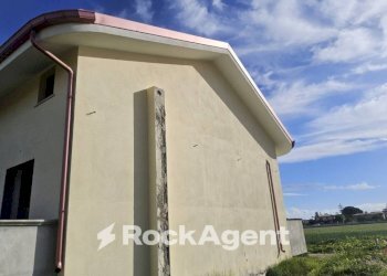 Facciata - Villa a Schiera via degli aranci isca marina, Isca sullo Ionio - foto 5