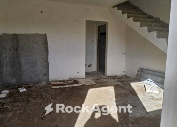 Stanza non arredata - Villa a Schiera via degli aranci isca marina, Isca sullo Ionio - foto 8