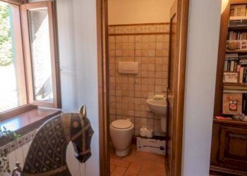 Disimpegno - Appartamento via delle Scuole, 4, Viterbo - foto 10