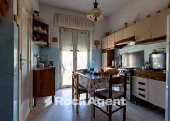 Cucina - Quadrilocale via Madonna dei Cieli 40/a, Catanzaro - foto 5