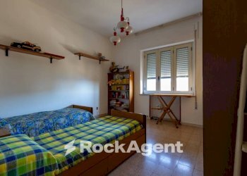 Camera da letto - Quadrilocale via Madonna dei Cieli 40/a, Catanzaro - foto 23