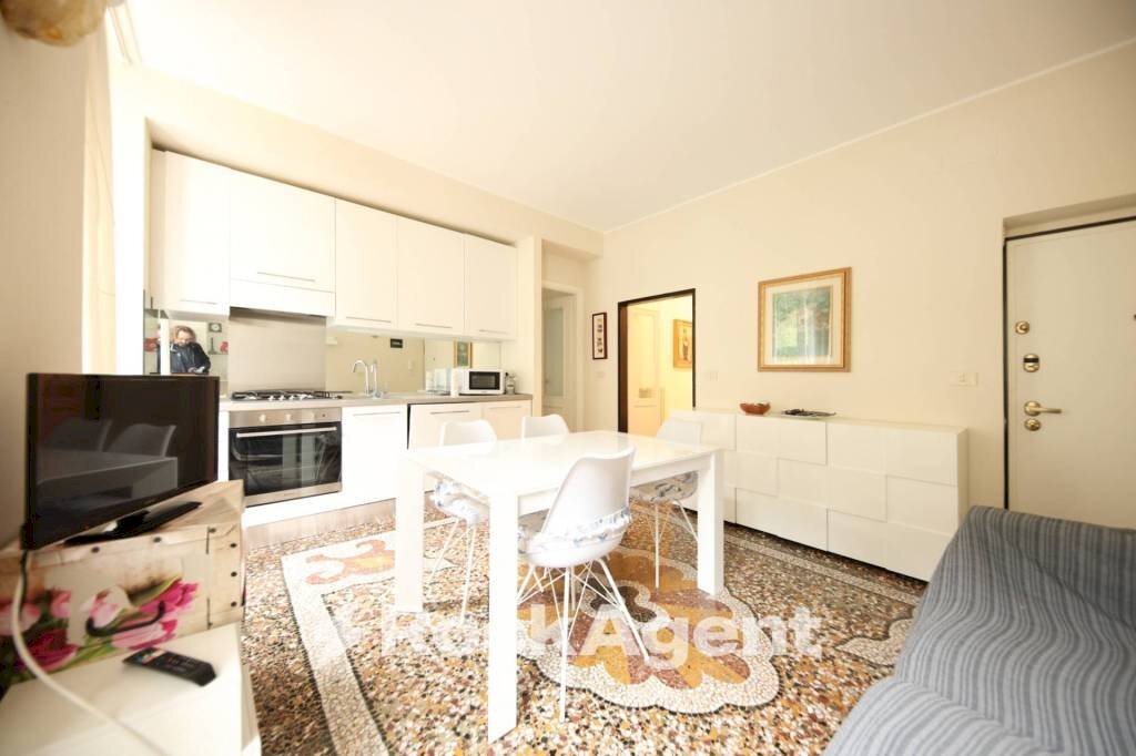 Salone - Appartamento via Gio Bono Ferrari, Camogli - foto 1