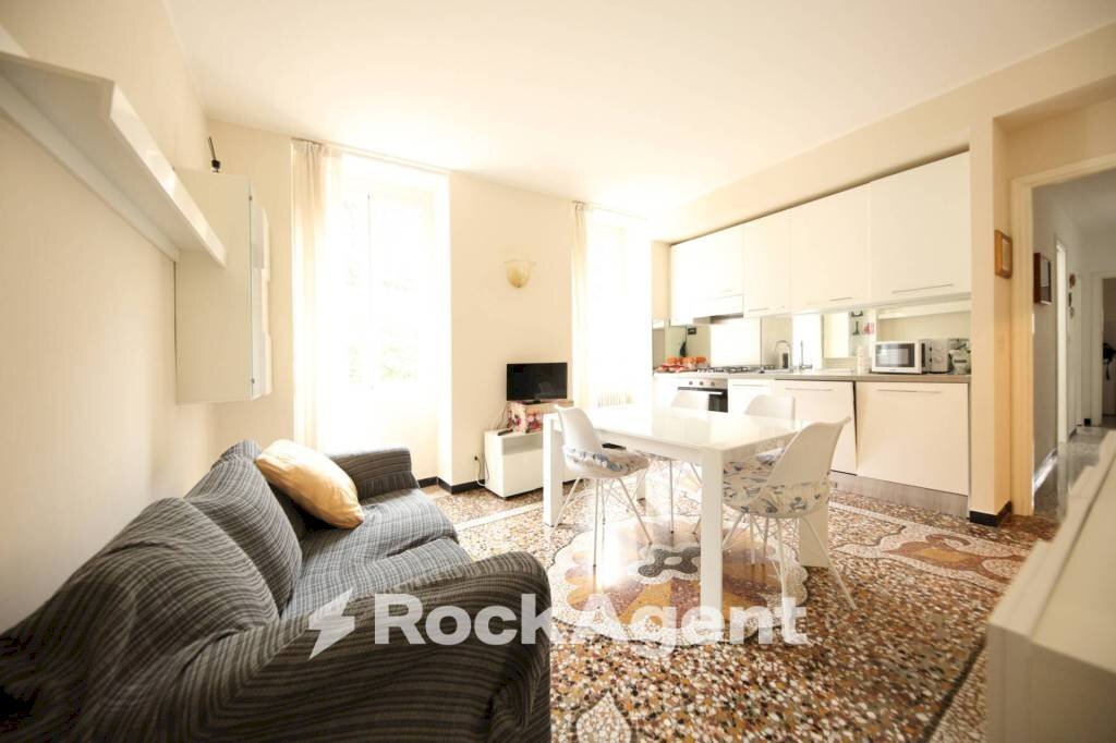 Salone - Appartamento via Gio Bono Ferrari, Camogli - foto 3