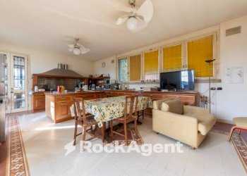 Salone - Villa corso Genova, 242, Vigevano - foto 9