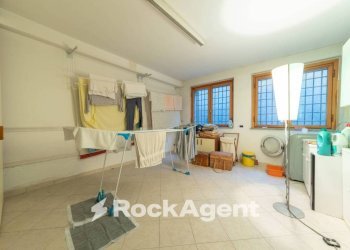 Lavanderia - Villa corso Genova, 242, Vigevano - foto 26