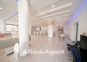 Interno non residenziale - Altro via Forche Caudine, 165, Maddaloni - foto 16